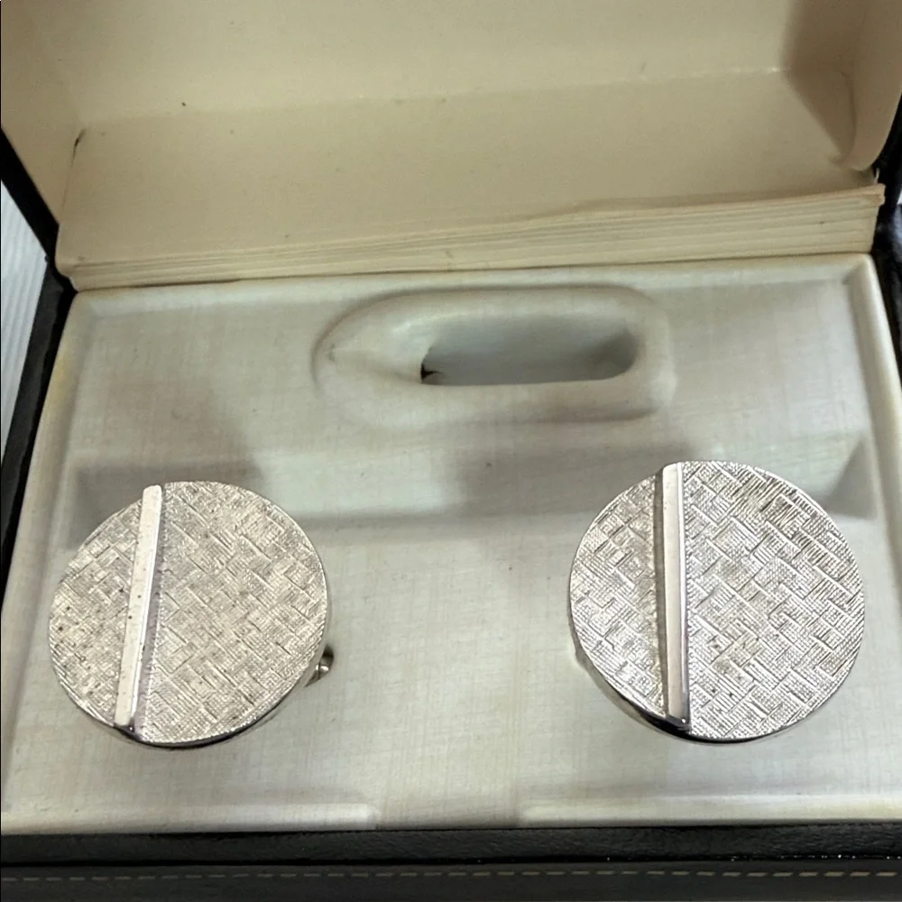 Towncraft Textured Silver Cufflinks
